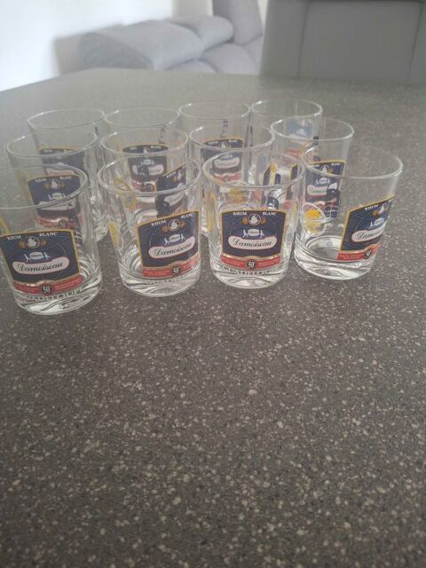 Lot de 12 verres à   ti punch Melun (77)