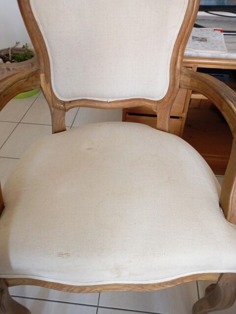 Chaise bois tissu clair avec accoudoirs 80 Montpellier (34)