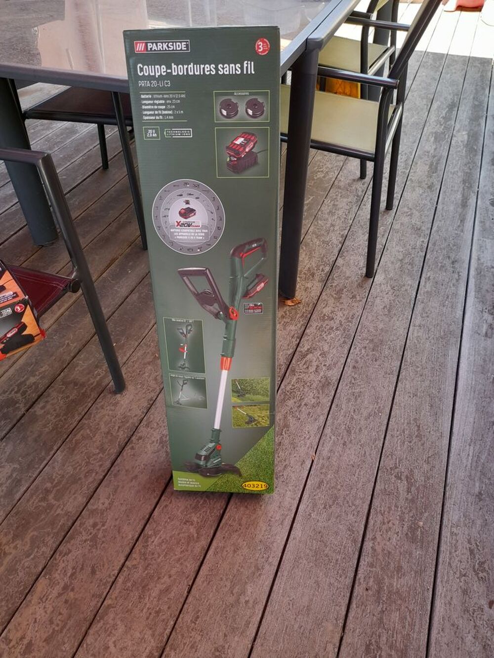 coupe-bordures (fil) &agrave; batterie Jardin