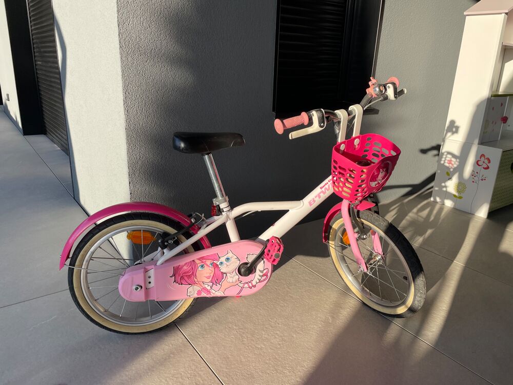 V&eacute;lo petite fille d&eacute;cathlon Vélos