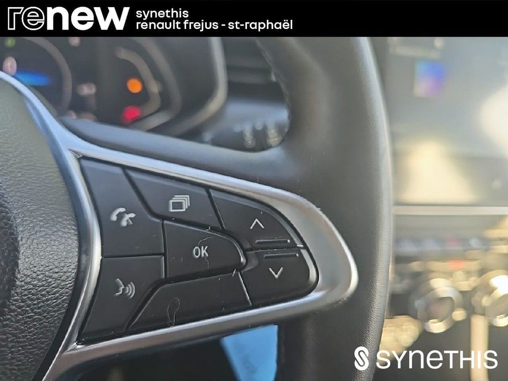 Clio V Clio E-Tech full hybrid 145 Equilibre 2022 occasion 83600 Fr&eacute;jus