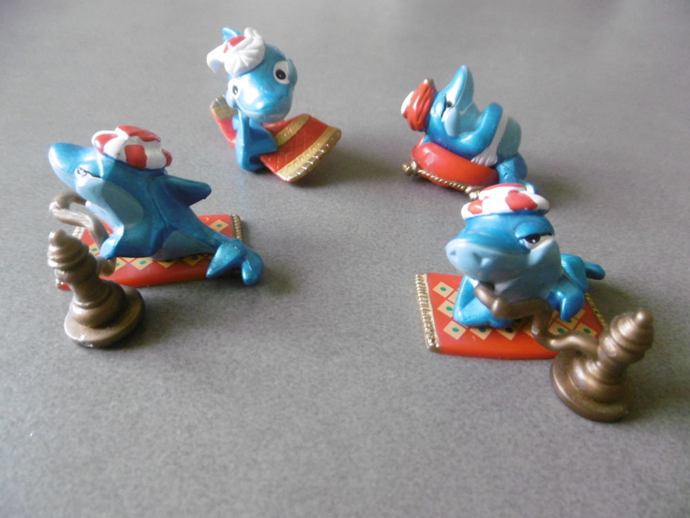 Lot de 23 personnages neufs Kinder Surprise 