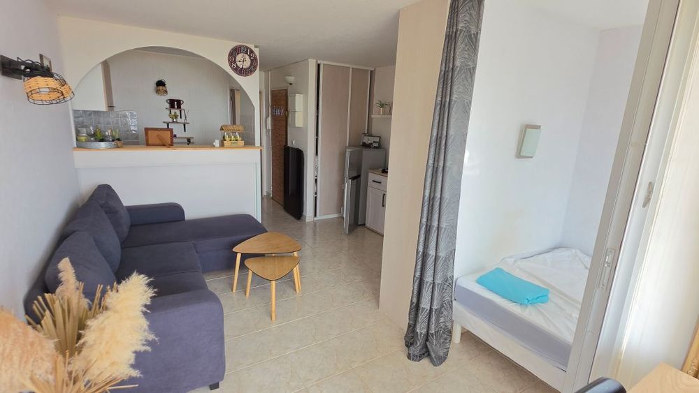 Vente Appartement LE CAP D'AGDE Avant Port, T2 vue mer vendu avec cellier Le cap d agde