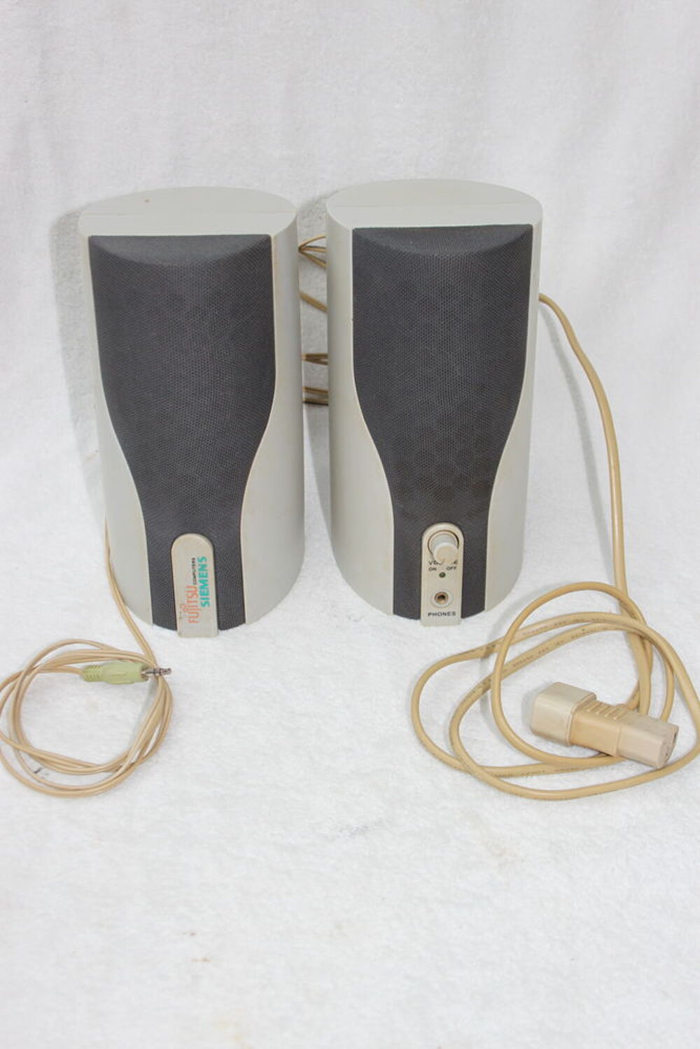 Amplificateur Siemen st&eacute;r&eacute;o avec haut parleur Audio et hifi