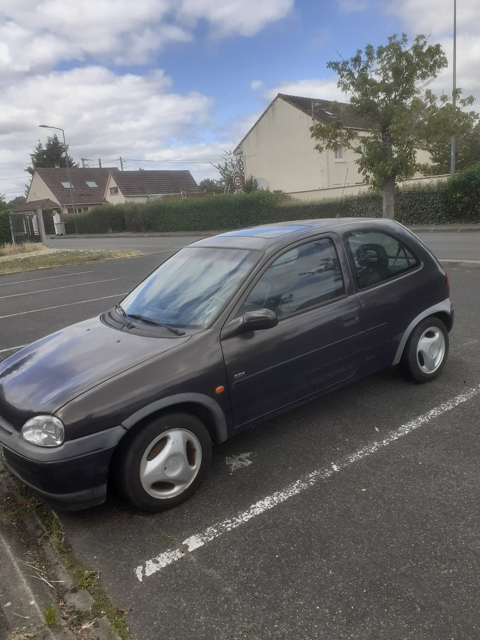Opel Corsa 1.4i 16V CDX 0 occasion Breuillet 
