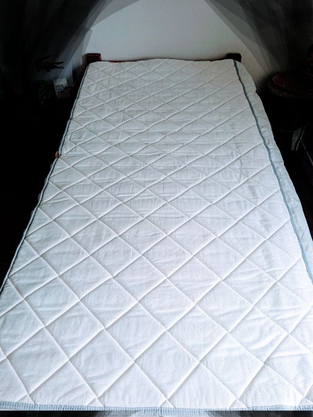 Lit pin massif Meubles