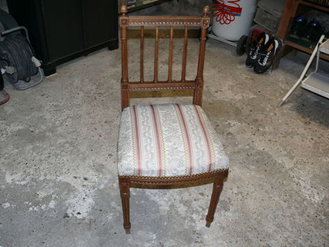 Chaise ancienne 25 Saintes (17)
