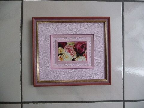 Cadre repr�sentant des roses avec motifs en relief - Neuf 20 Celles-sur-Belle (79)