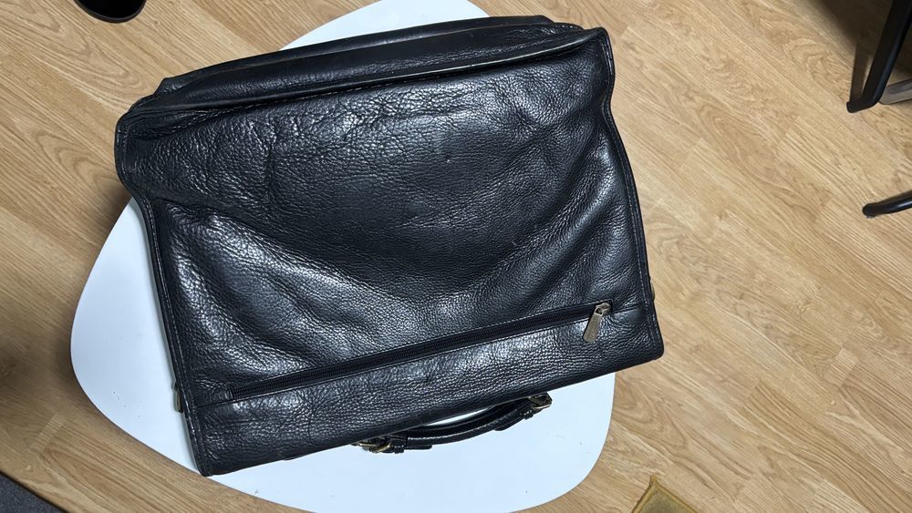 Cartable cuir v&eacute;ritable Maroquinerie