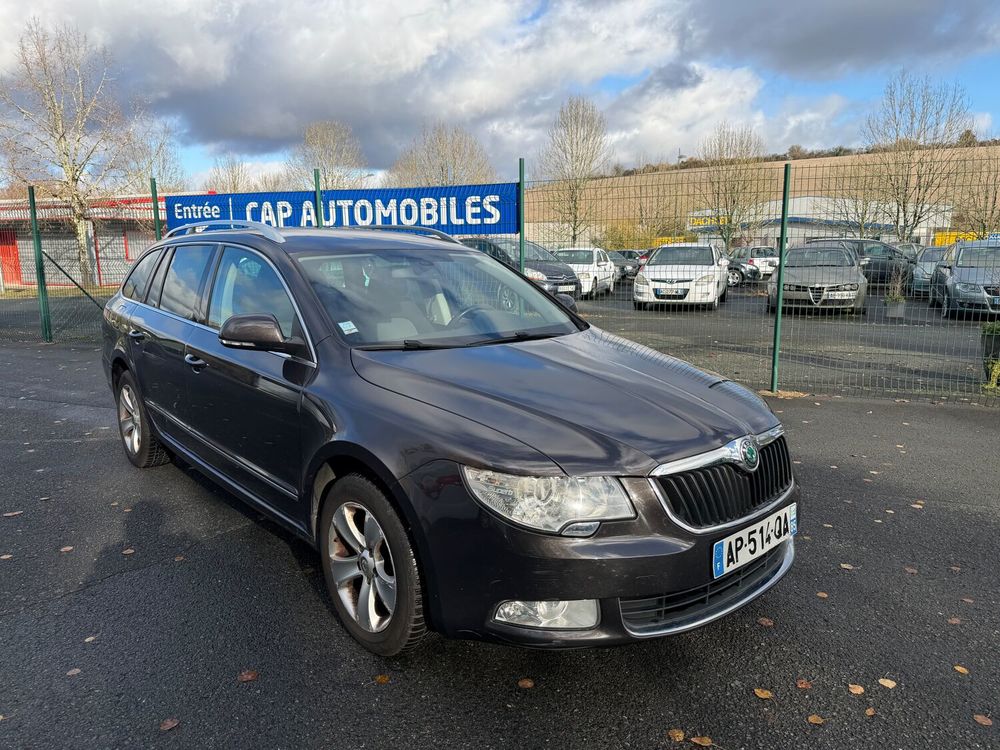 Superb Combi 2.0 TDI 170 CR FAP Confort 2010 occasion 24660 Notre-Dame-de-Sanilhac