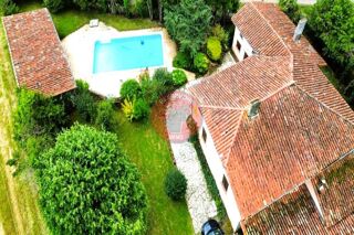  Maison  vendre 7 pices 200 m