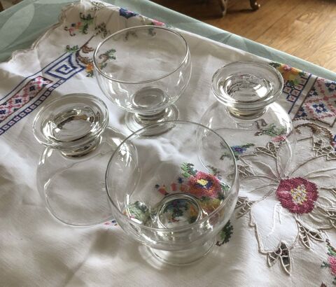 4  Coupes individuelles pour salade de fruits, cocktails... Bailly (78)