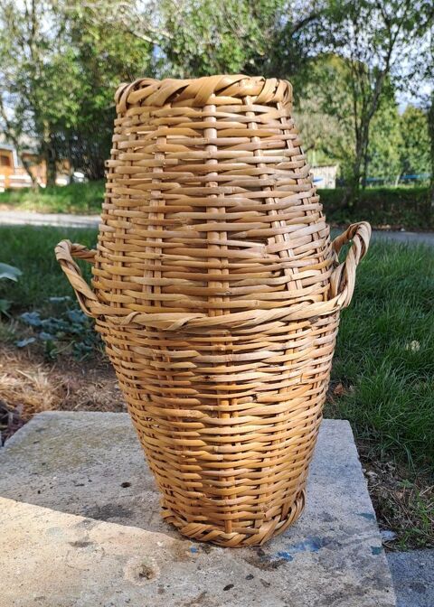 Panier en osier, ancien 12 Gex (01)