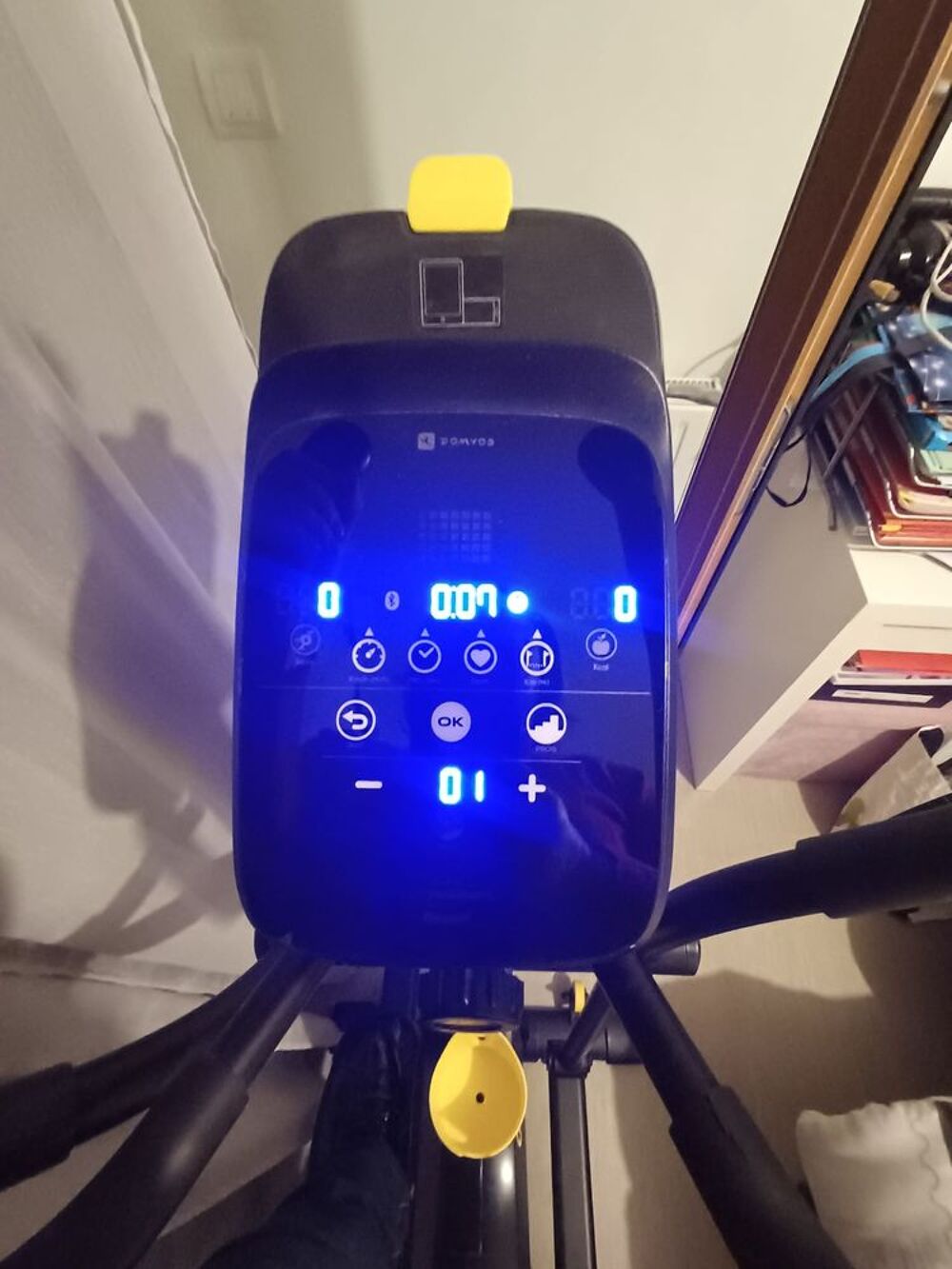 V&eacute;lo elliptique connect&eacute; Sports