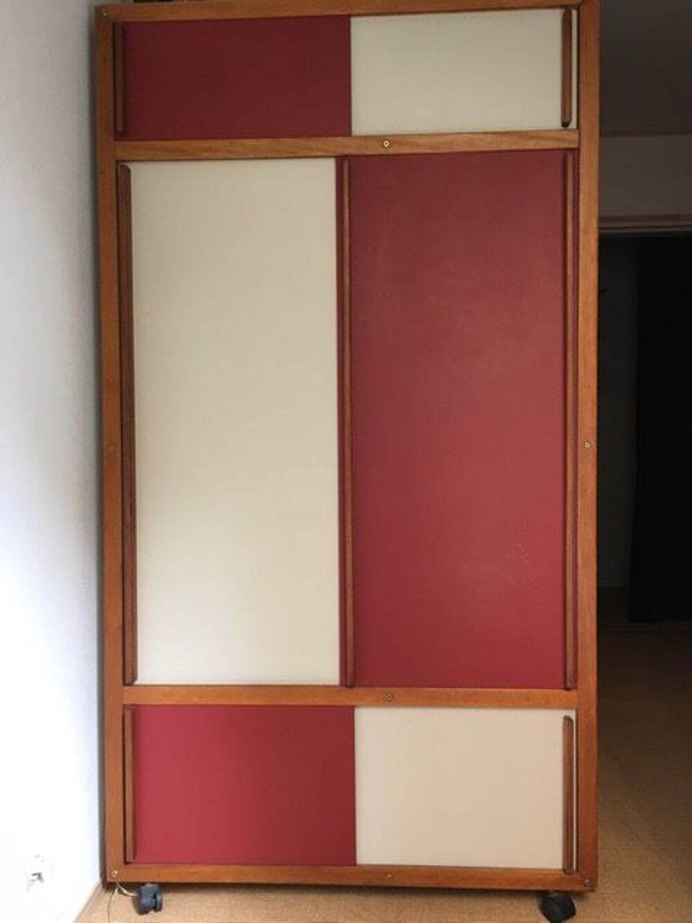 Armoire ancienne, porte coulissante Meubles