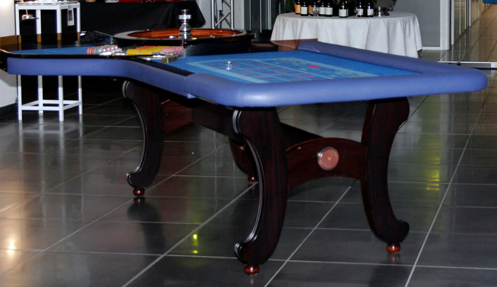 MAGNIFIQUE TABLE DE JEU CASINO - LA ROULETTE Jeux / jouets