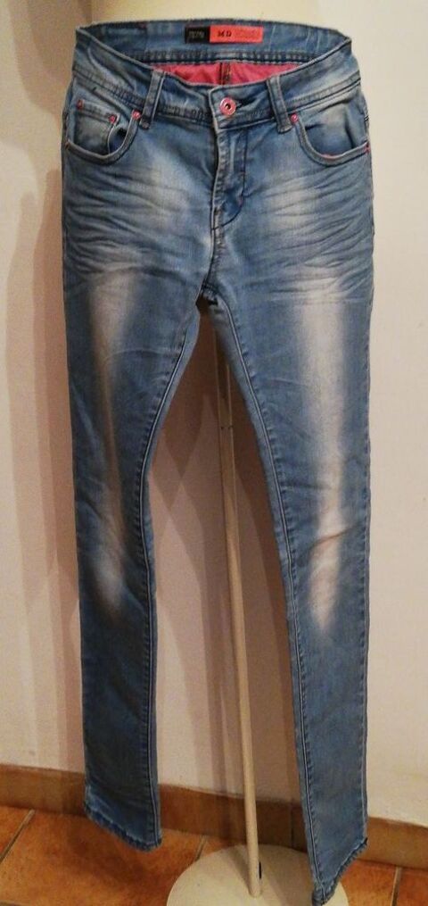 PANTALON/JEAN **MONDAY DENIM** Taille 38 BLEU 14 cuisses (71)