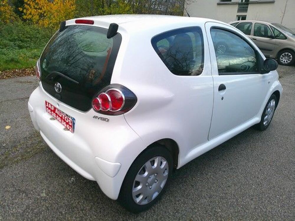 Aygo 1.0vvt-i 70cv 2012 occasion 42100 Saint-Etienne