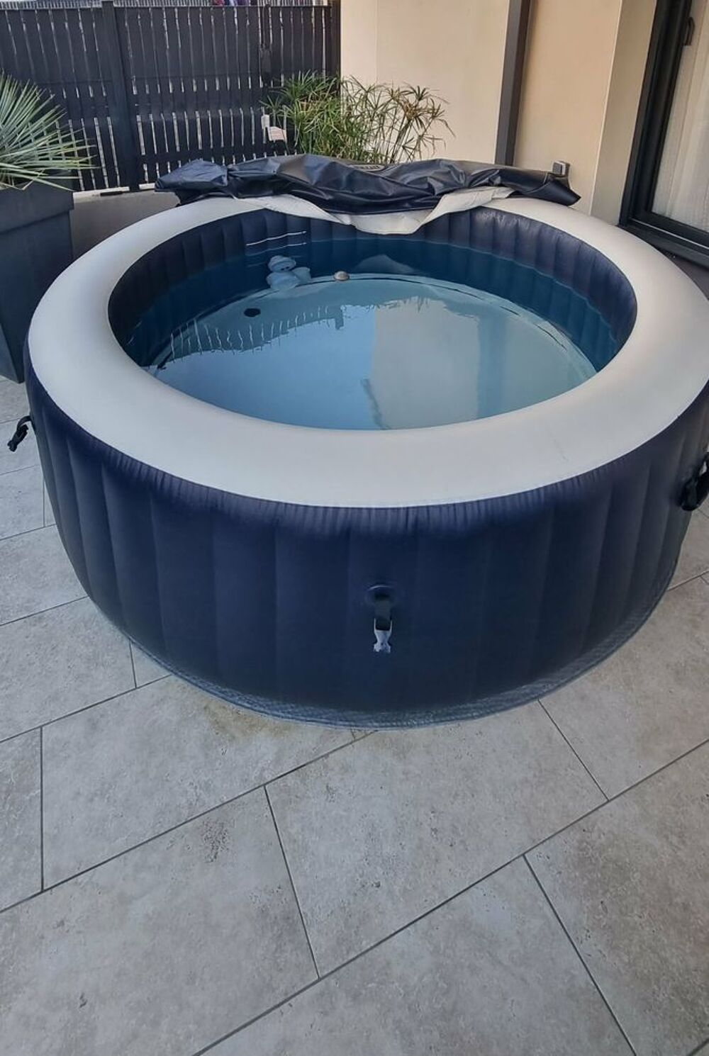 SPA GONFLABLE INTEX Jardin