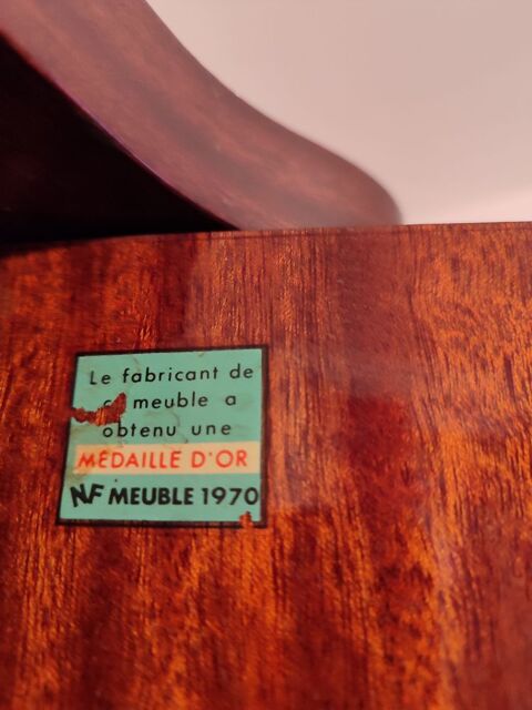 armoire louis XVI 
Bonson (42)