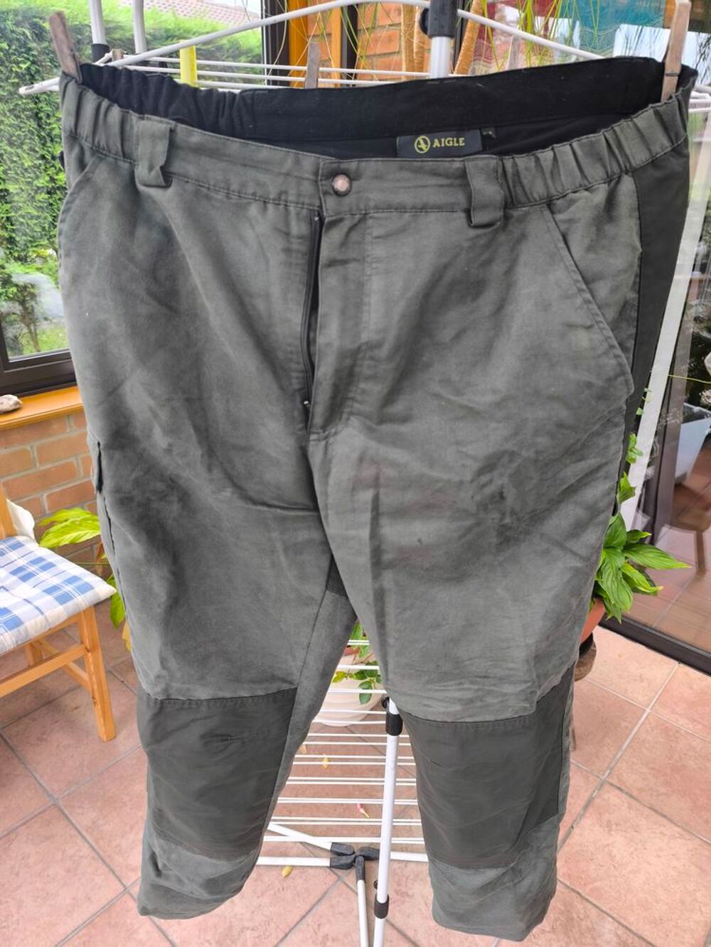 CHASSE &amp; RANDONNES 
4 vestes + 7 pantalons Vêtements