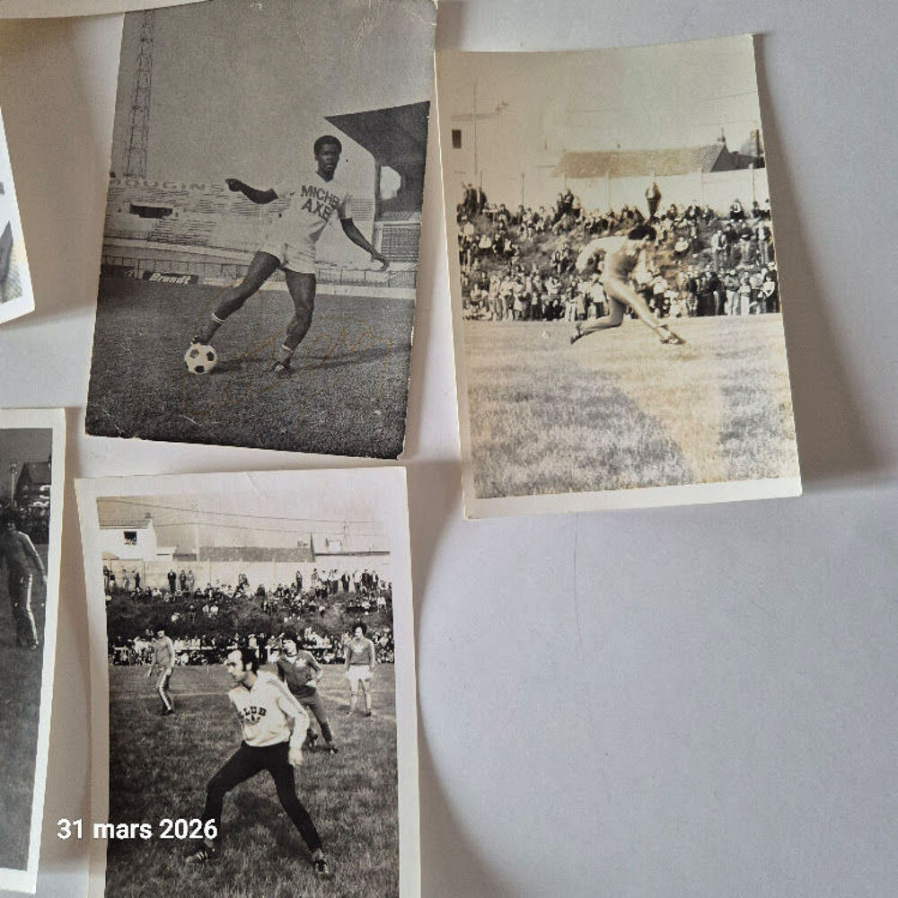 Rare, Lot de 11 photos de l'&eacute;quipe de France en entrainement 