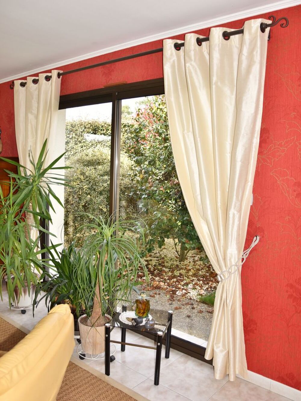 2 Rideaux &eacute;cru aspect soie sauvage. 2m40 Tr&egrave;s bon &eacute;tat Décoration