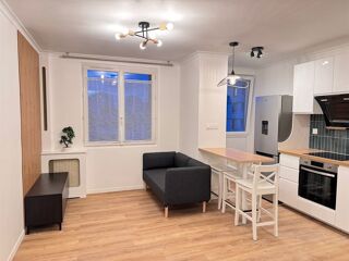  Appartement à louer 4 pièces 66 m²