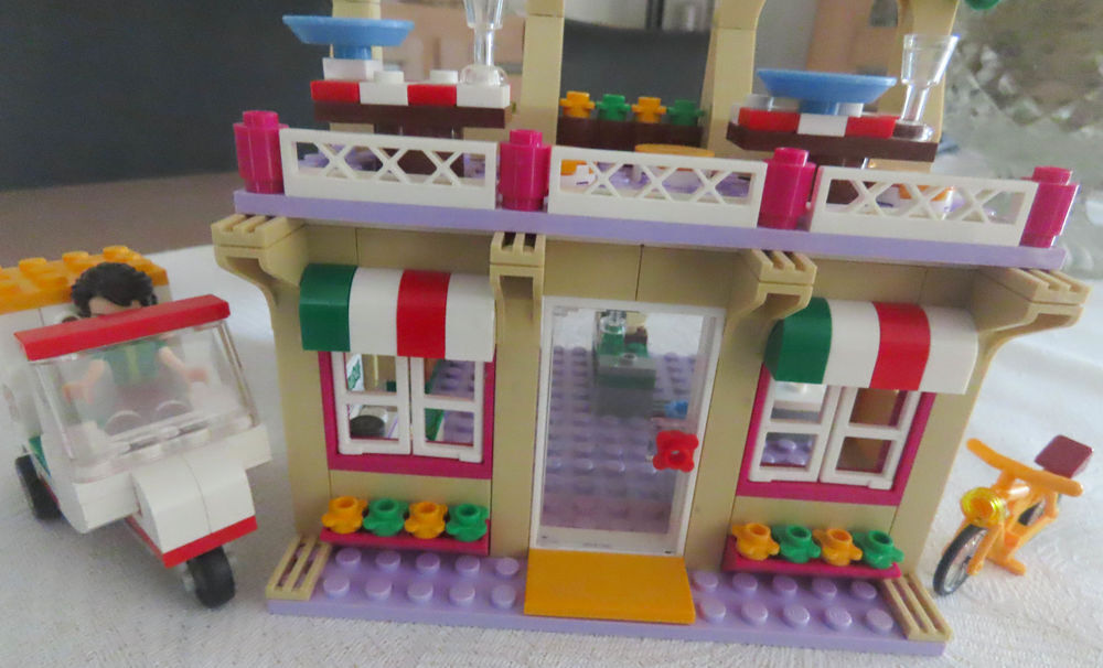 LEGO FRIENDS pizzeria Heartlake city Jeux / jouets