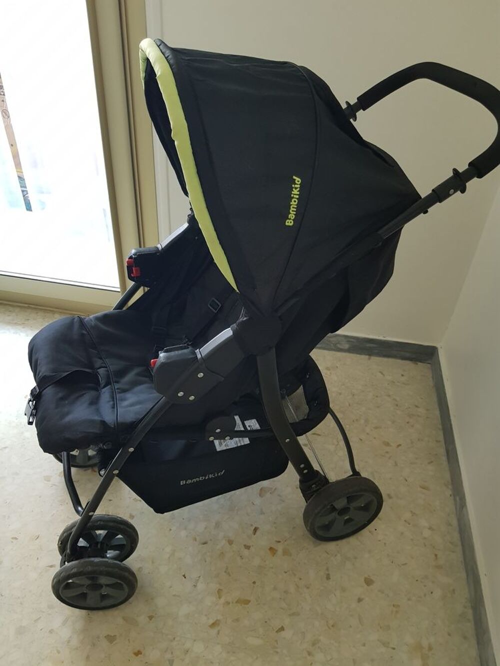 Poussette enfant Puériculture