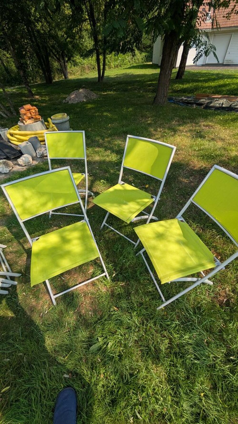 table d'ext&eacute;rieur avec 8 chaises Meubles