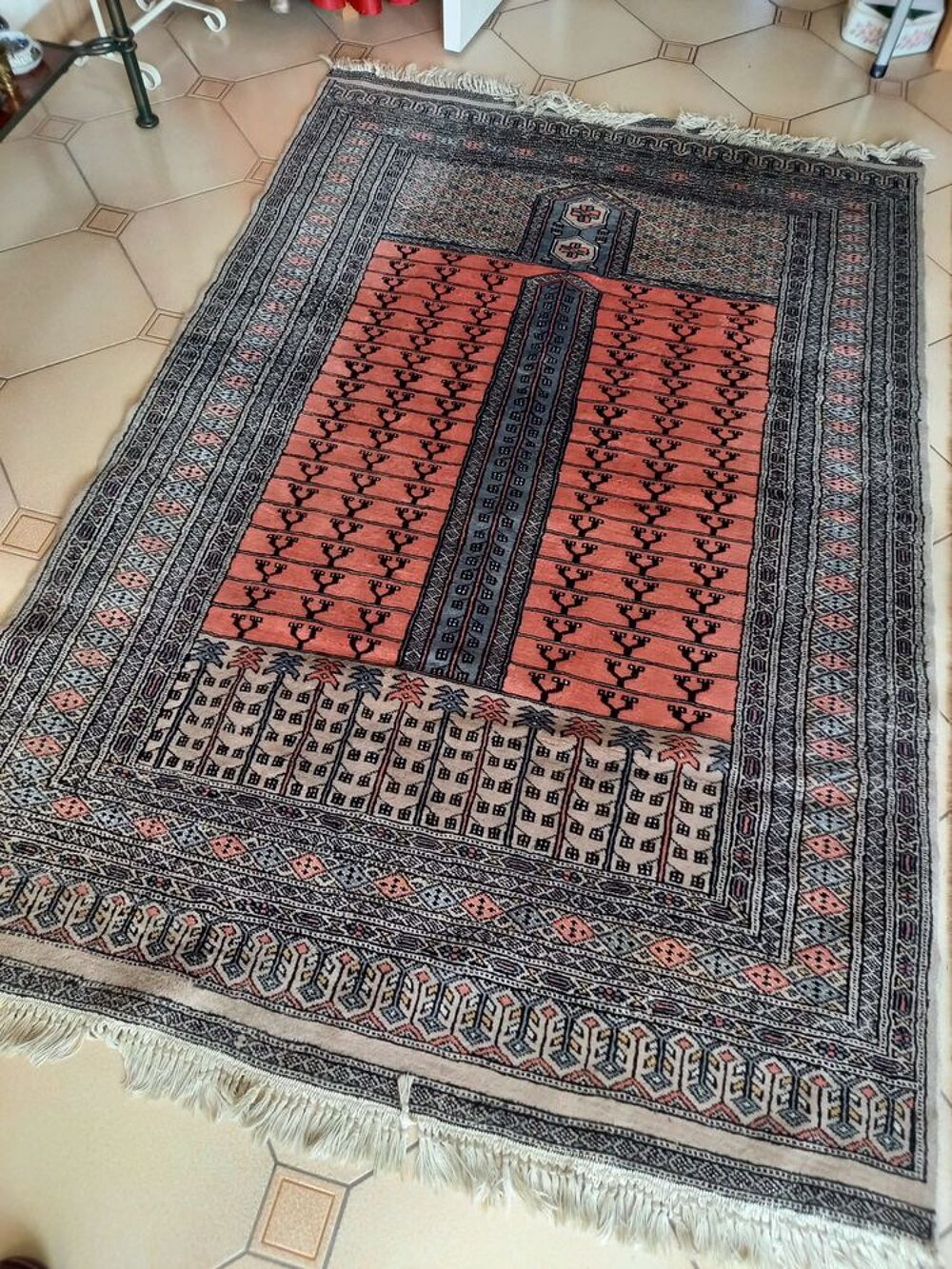 tapis d Orient. 1m94. Sur. 1m30. &Eacute;tat neuf. Décoration