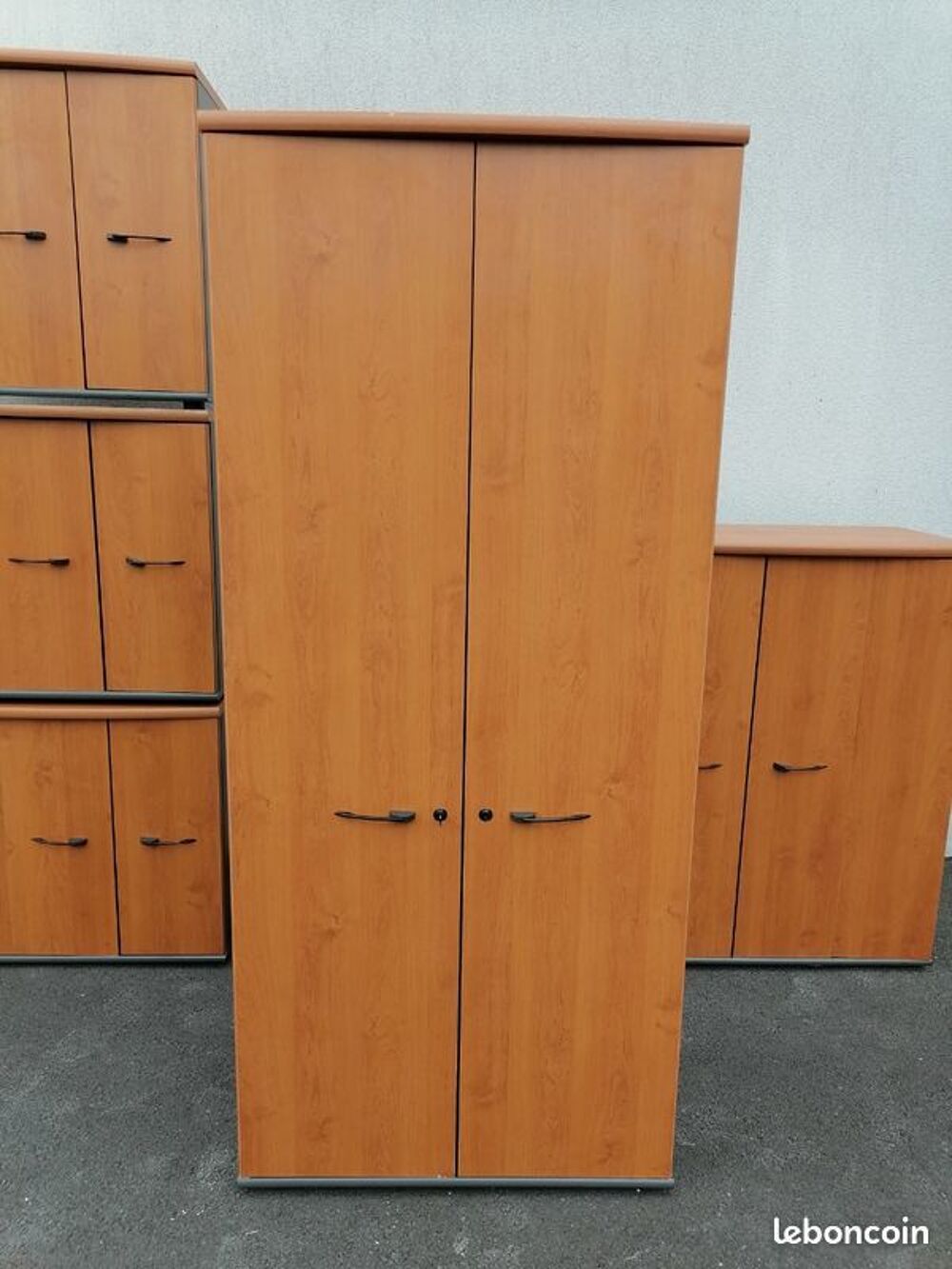 Armoire pour bureau ou chambre
Meubles