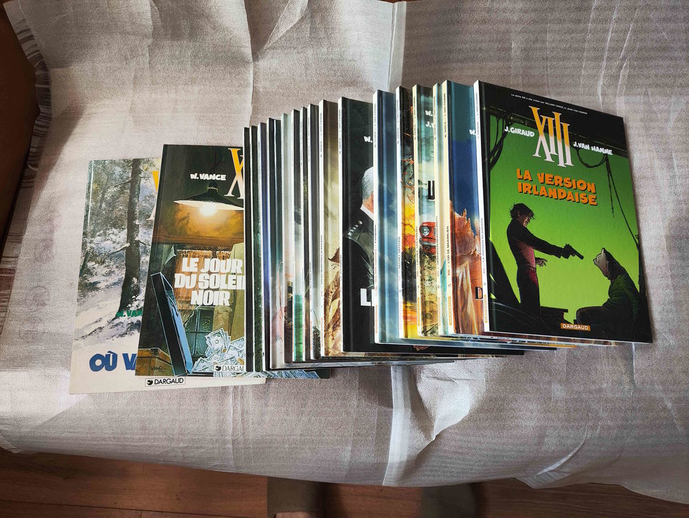 BD XIII - 18 volumes Livres et BD