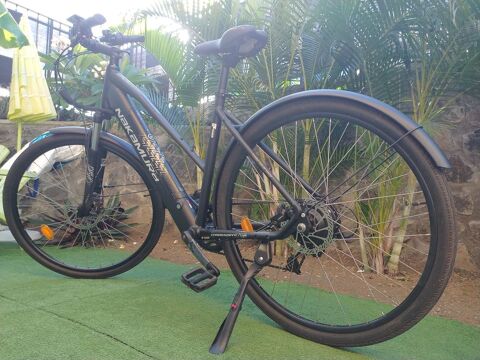 VTC �lectrique Nakamura E-Crossover S -TTBE 990 Saint-Gilles Les Bains (97)