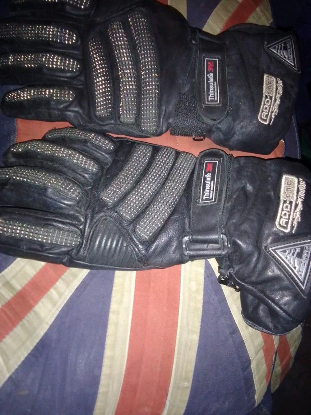 Gants cuir v&eacute;ritable thinsulate thermal taille M-L tr&egrave;s bon Maroquinerie