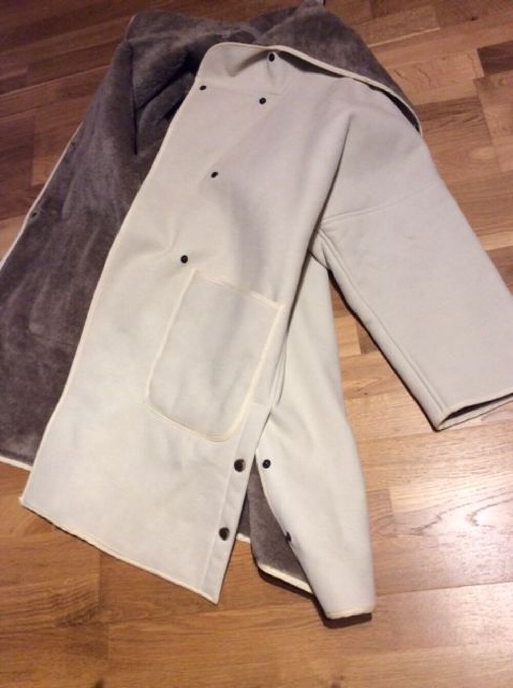 Et Dieu Créa La Femme Vetements Achetez manteau chaud 'et quasi neuf, annonce vente à Étaples (62)  WB170839740