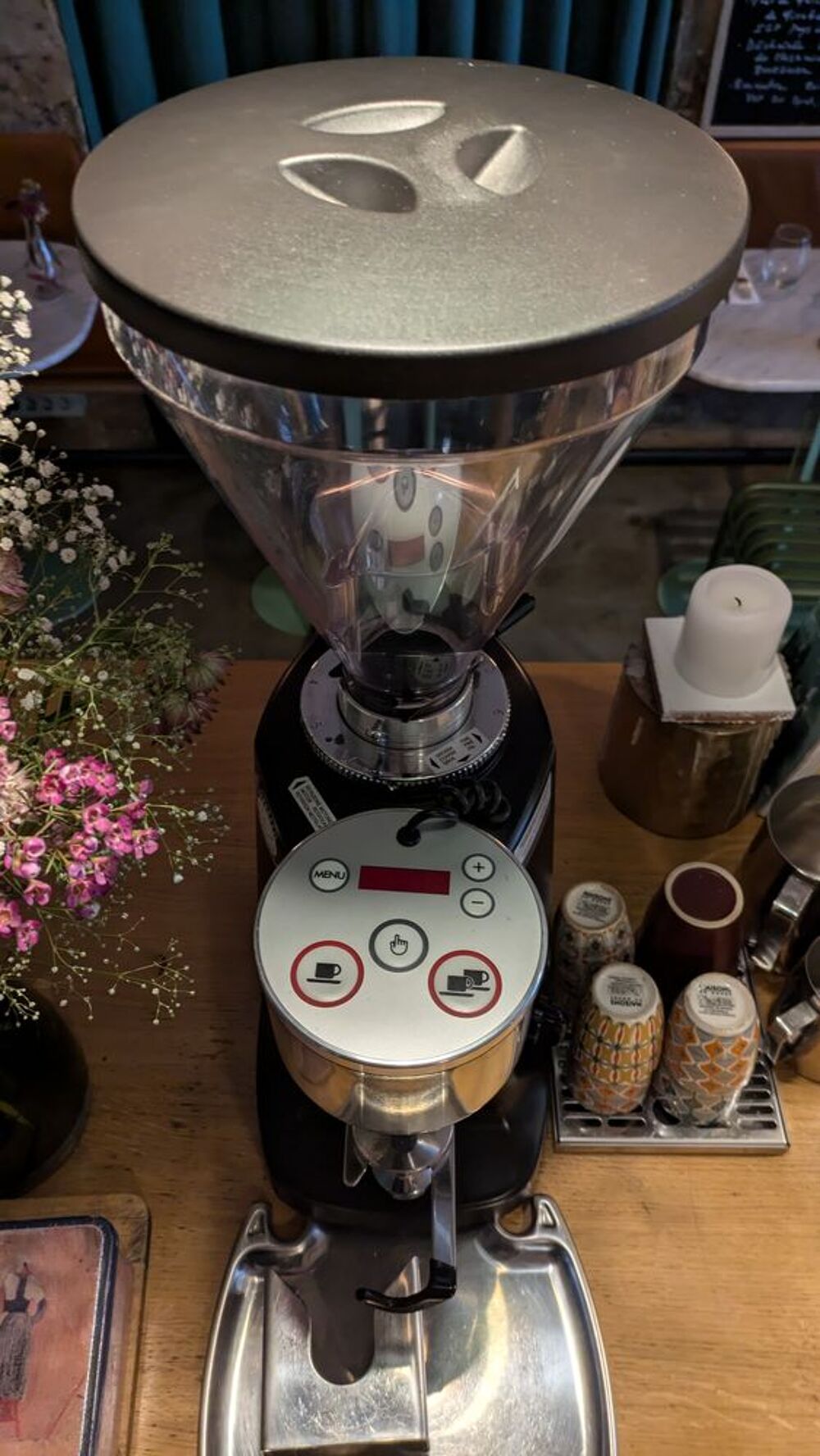 Moulin &agrave; caf&eacute; pro &eacute;lectronique /Grinder Mazzer Super Jolly Electrom�nager