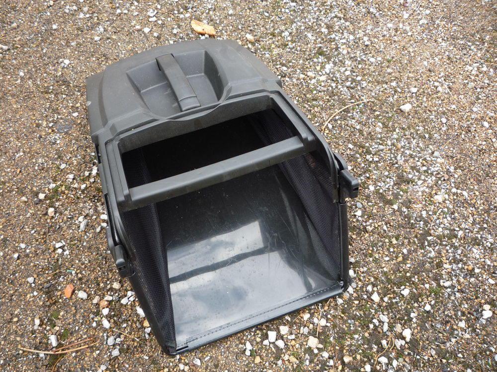 Panier &agrave; tondeuse BDLP 190-B ET S Bricolage