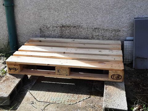 20 palettes Europe 80 &agrave;- 120 cm 10 69260 Charbonni�res-les-bains