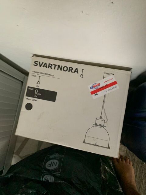 d'une lampe Neuve IKEA 129 Baie-Mahault (97)