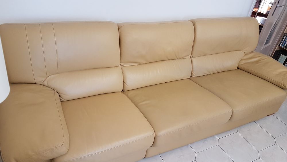 Canap&eacute; en cuir 4 places Meubles