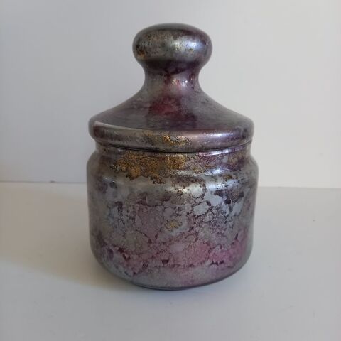 Pot en verre avec couvercle  et sa peinture unique vu de l'e 4 Saumur (49)