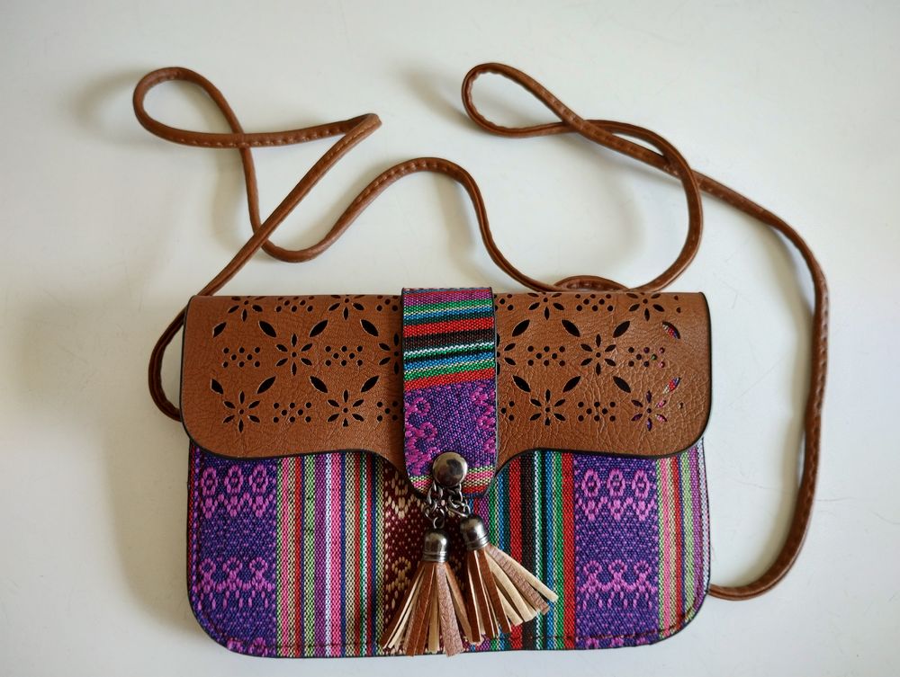 Sac &agrave; bandouli&egrave;re tissage indien Maroquinerie