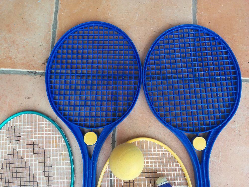  2 Raquettes de Badminton 2 raquettes avec balle mousse Jeux / jouets