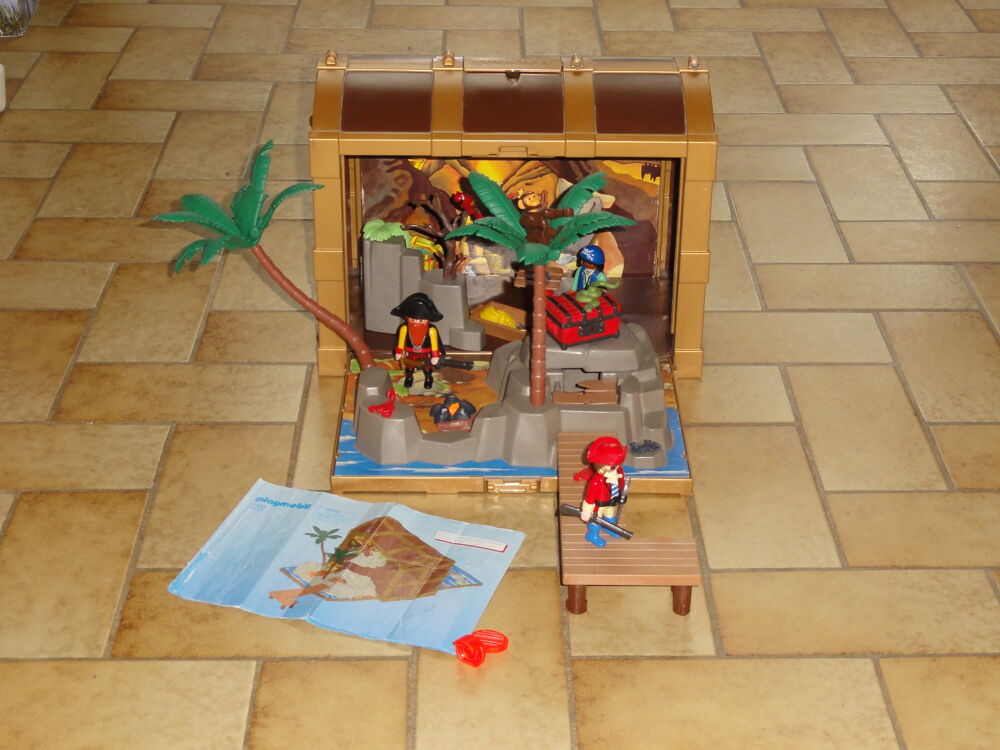 Playmobil Coffre au tr&eacute;sor des pirates en excellent &eacute;tat et Jeux / jouets