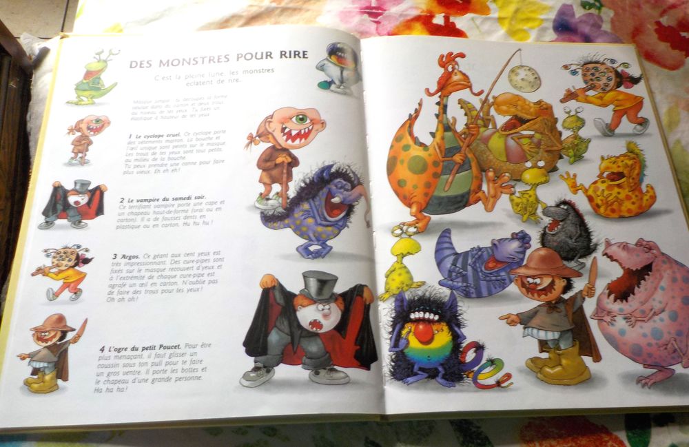 LES DEGUISEMENTS DE KITOU SCROGNEUGNEU Ed. Fleurus Livres et BD