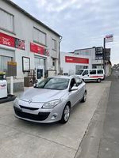M&eacute;gane III Estate M&eacute;gane Estate III 1.5 dCi 110 FAP eco2 Authentique Champion Euro 5 2010 occasion 50640 Le Teilleul
