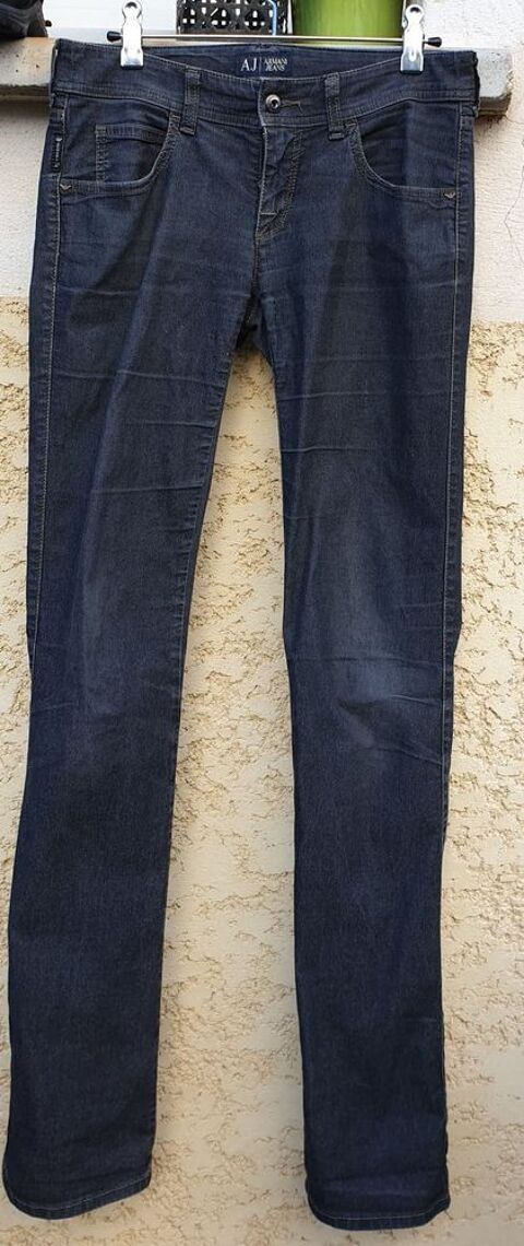 Jean Armani
taille 26 25 Sète (34)