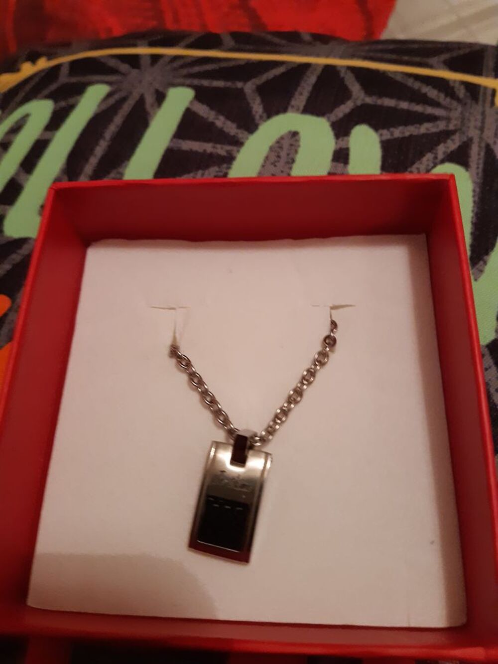 Chaine argent neuf achetez chez cle or Meubles